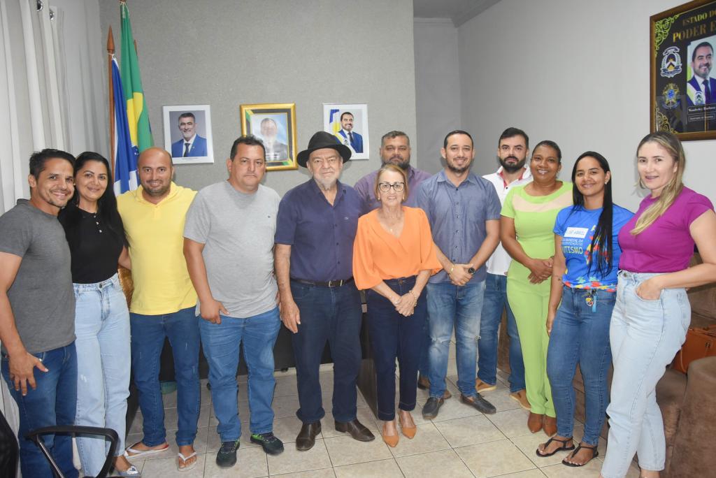 Prefeitura de Augustinópolis discute projeto de lei para atendimento especializado às pessoas com TEA e deficiência