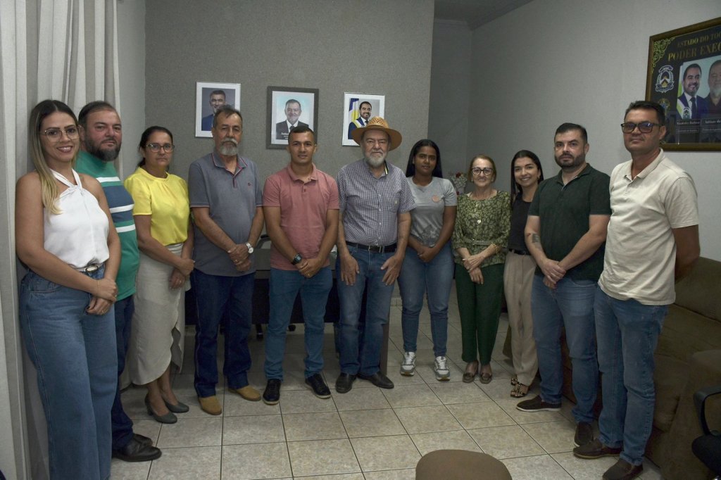 Prefeitura dá posse a novos Fiscais de Obras, Postura e Meio Ambiente e convida população para Audiência Pública
